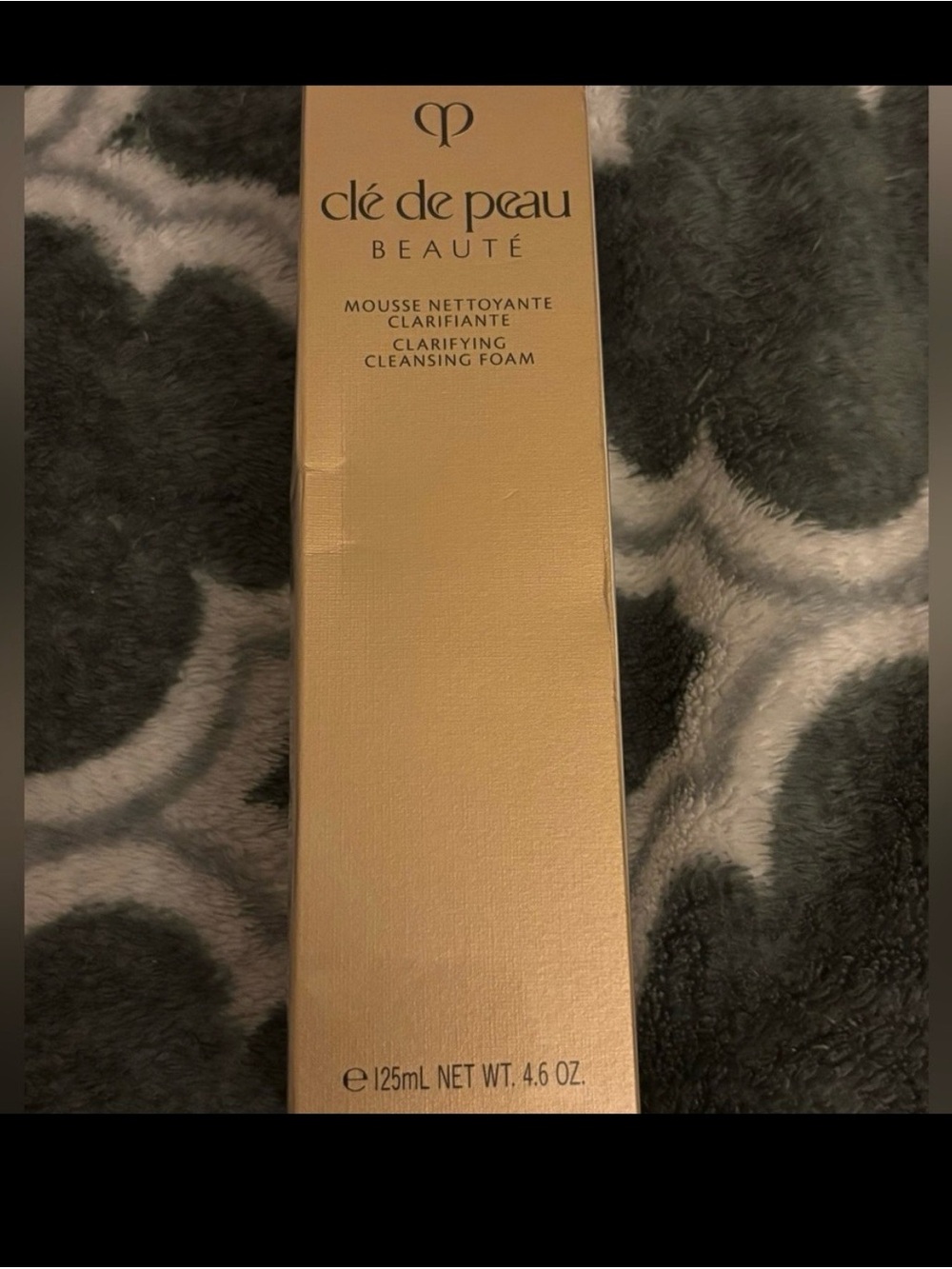 Cle de peau Gold Facial Cleanser Box - Metallic Gold